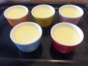 法式焦糖布蕾（Crème brulée）的做法 步骤3