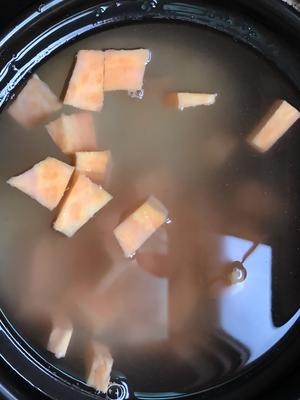 三米红薯粥的做法 步骤3