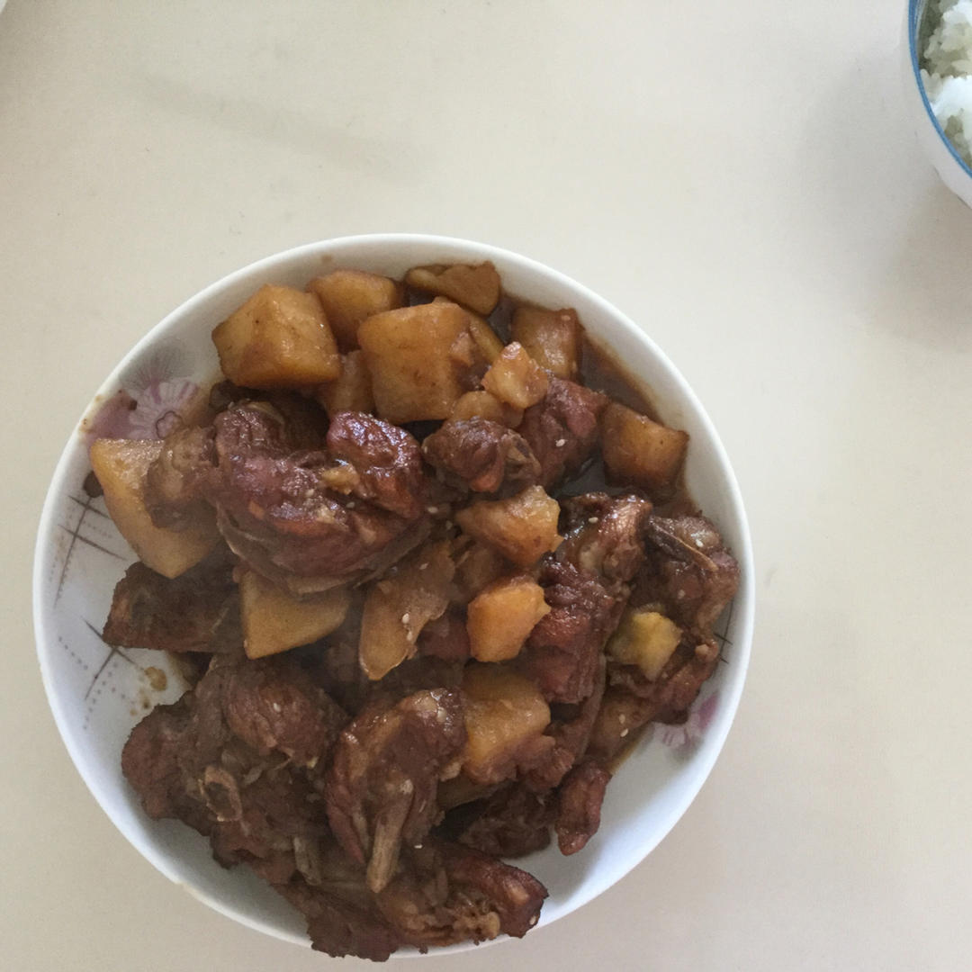 红烧排骨土豆