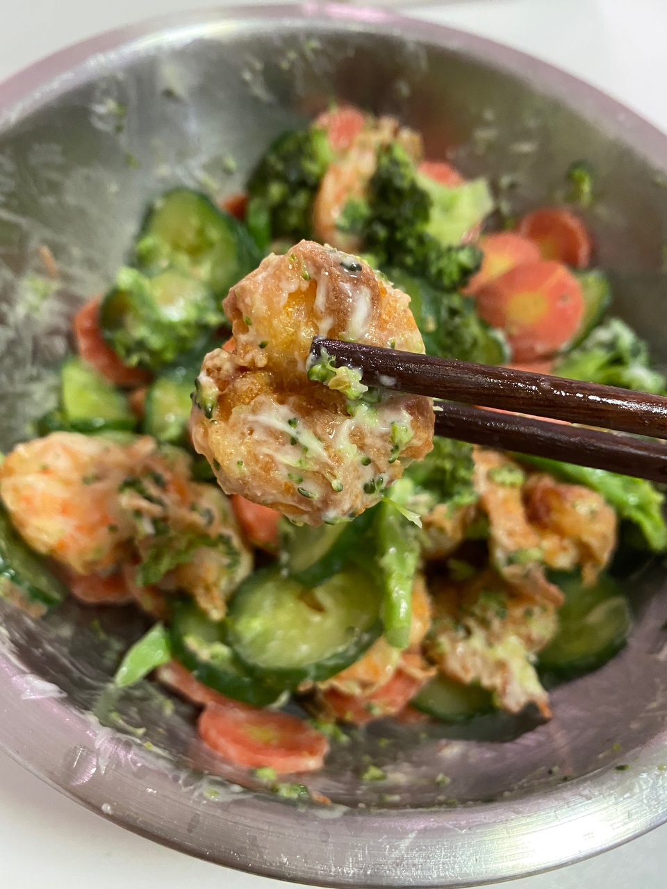 减脂期也能吃的芥末虾球沙拉的做法
