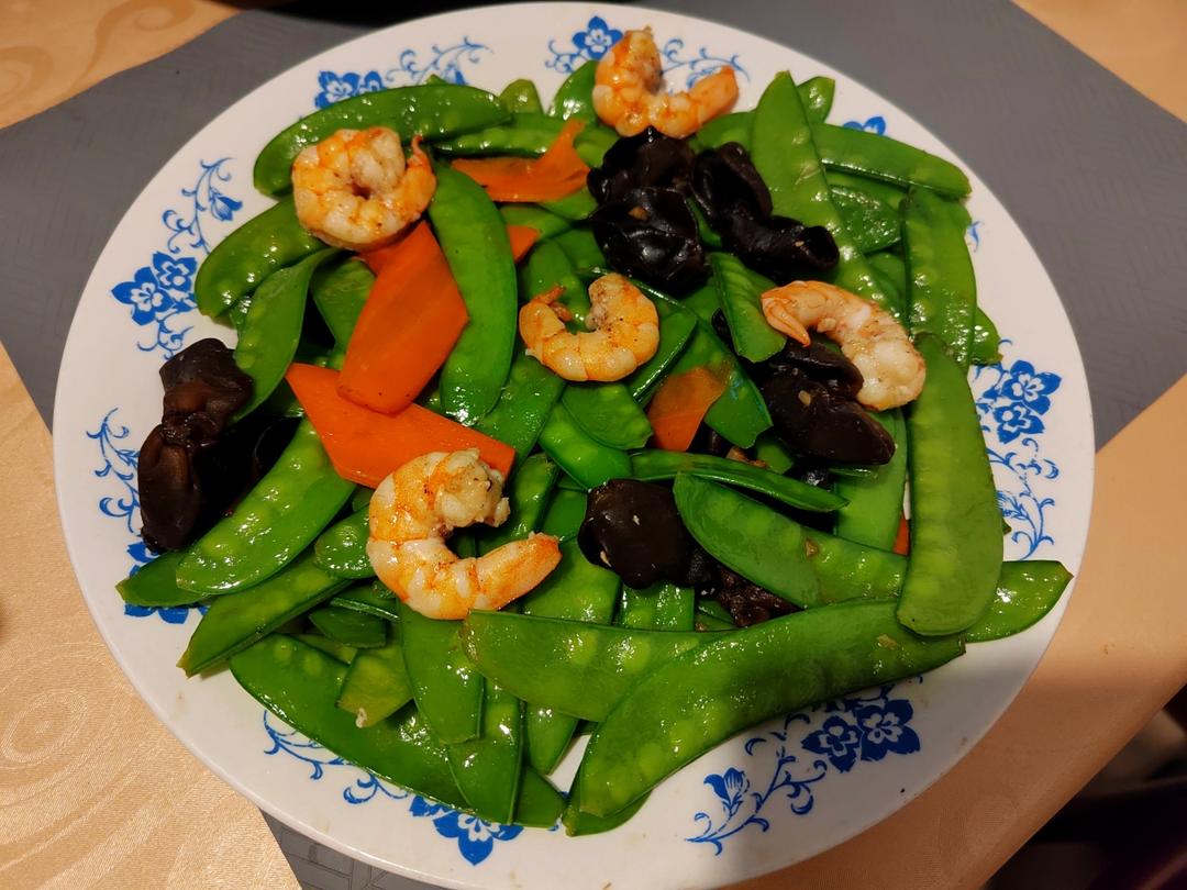 虾仁炒荷兰豆什锦
