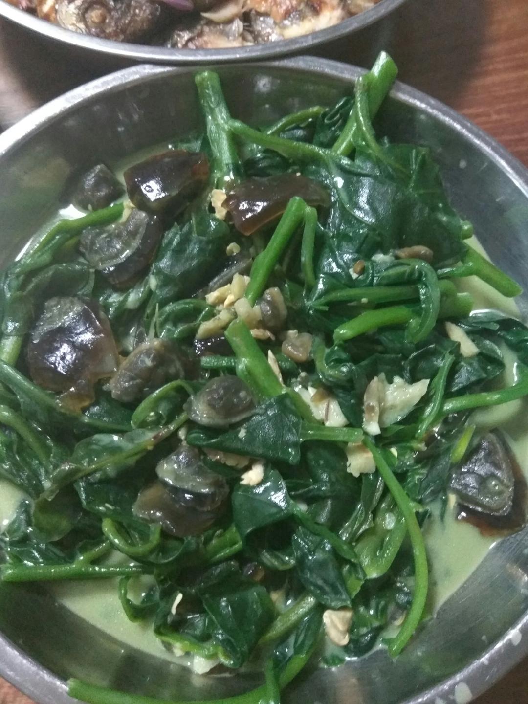 1428y6t9做的蚕菜汤清热祛湿汤