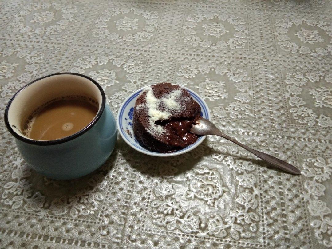 巧克力熔岩蛋糕