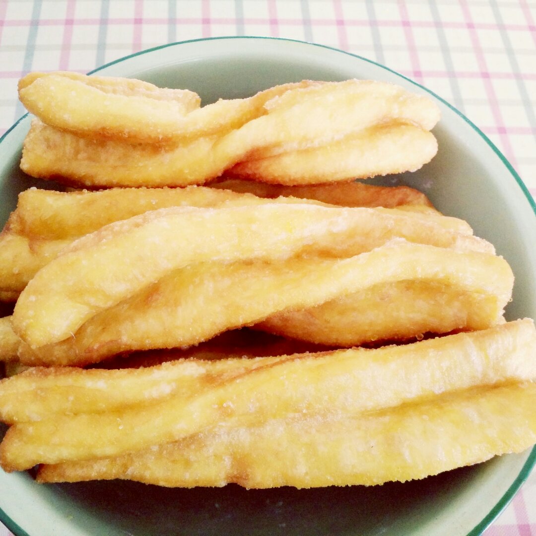 健康无添加不太蓬松的油条