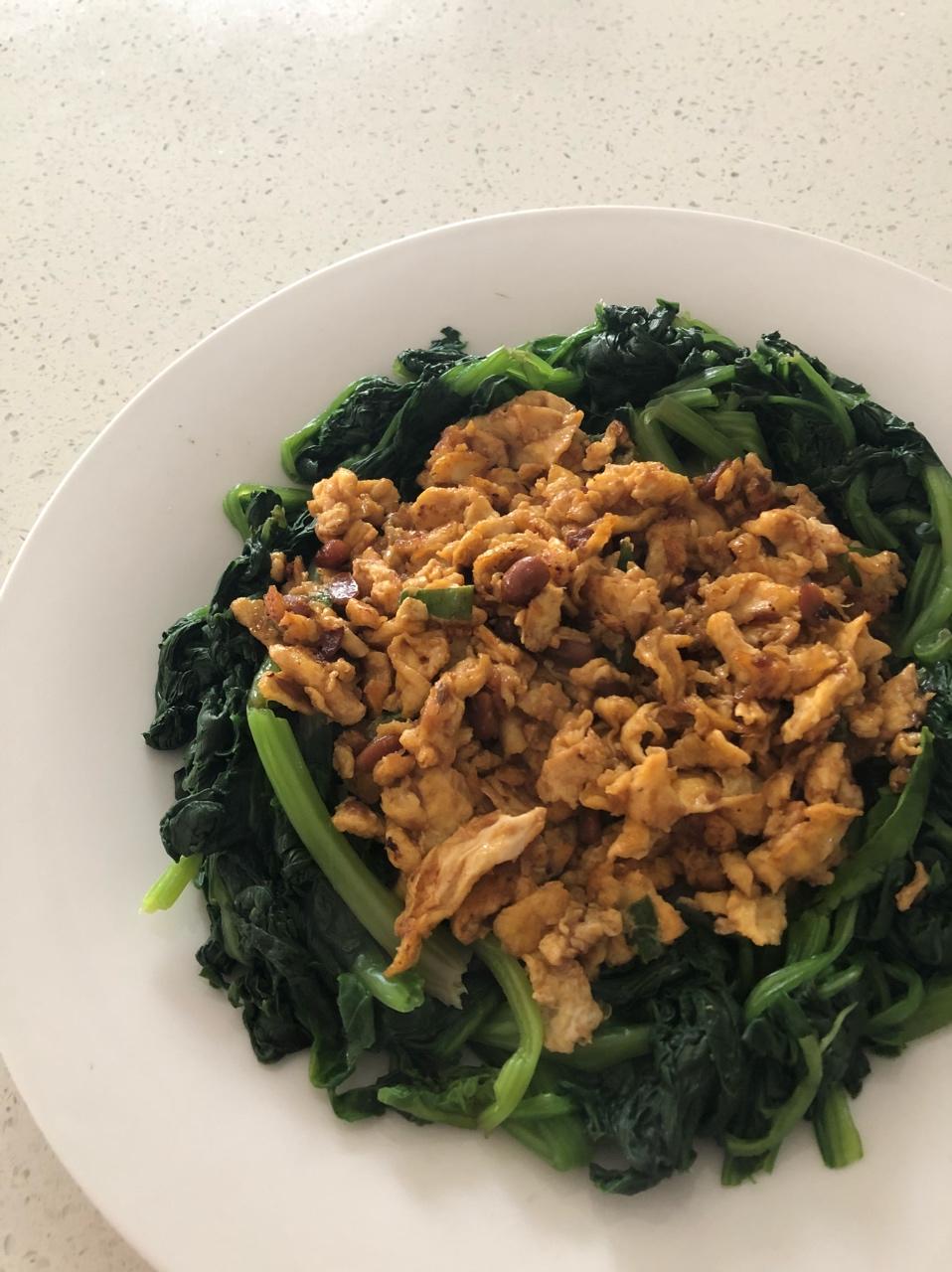 小王爷会下厨做的蛋酱菠菜