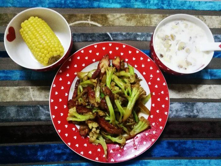 快手菜（有机菜花炒花肉）