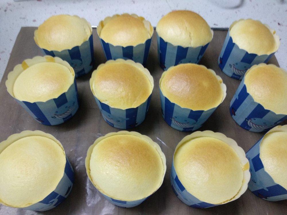 纸杯蛋糕 8寸戚风蛋糕的量