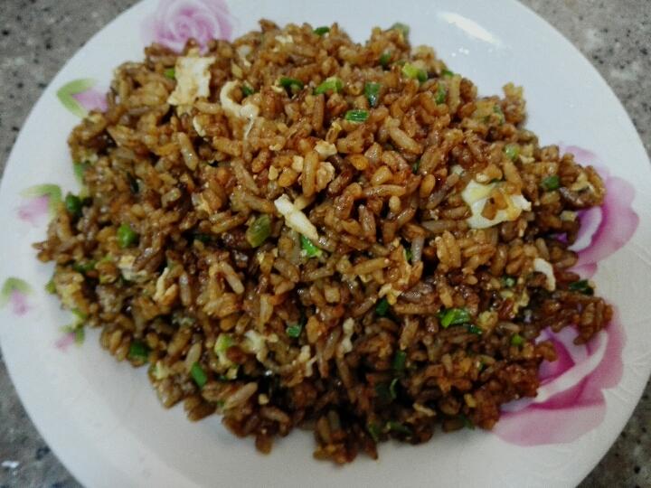 酱油炒饭(超级简单)