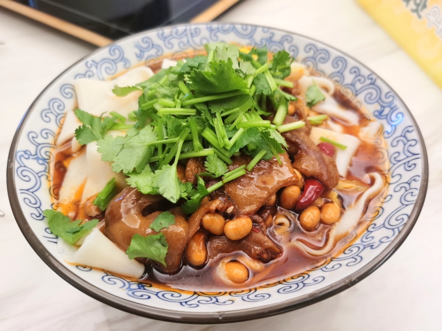 老重庆黄豆烧肥肠 超级美味的做法 步骤3