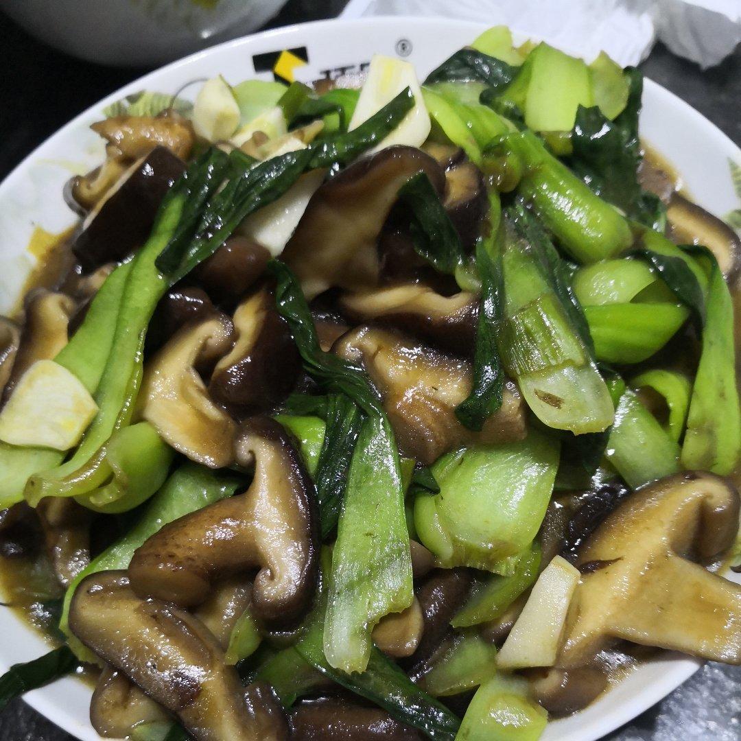 简易版香菇扒油菜