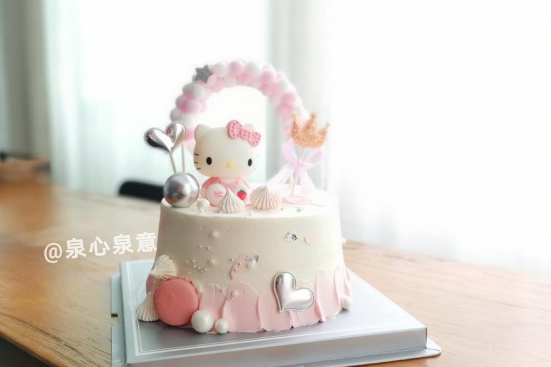 磕蛋糕的日子里……