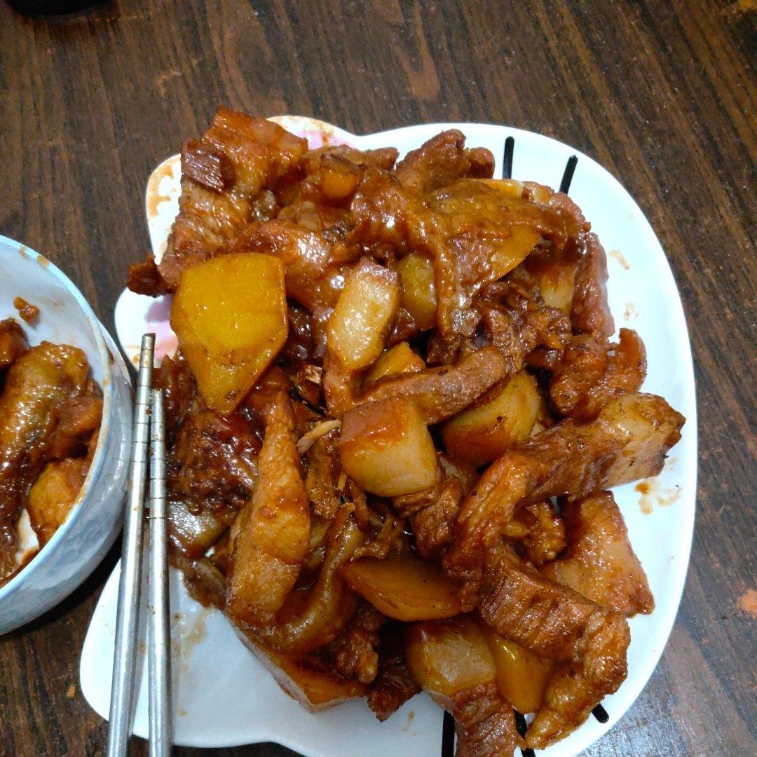 红烧排骨土豆