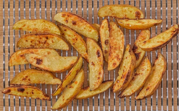 黄油土豆🧀焦香软甜，简单又高级的小零食~的做法 步骤4