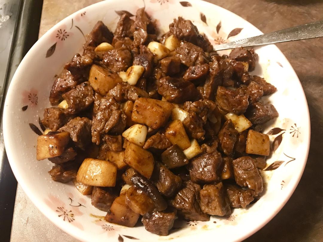 黑椒杏鲍菇牛肉粒