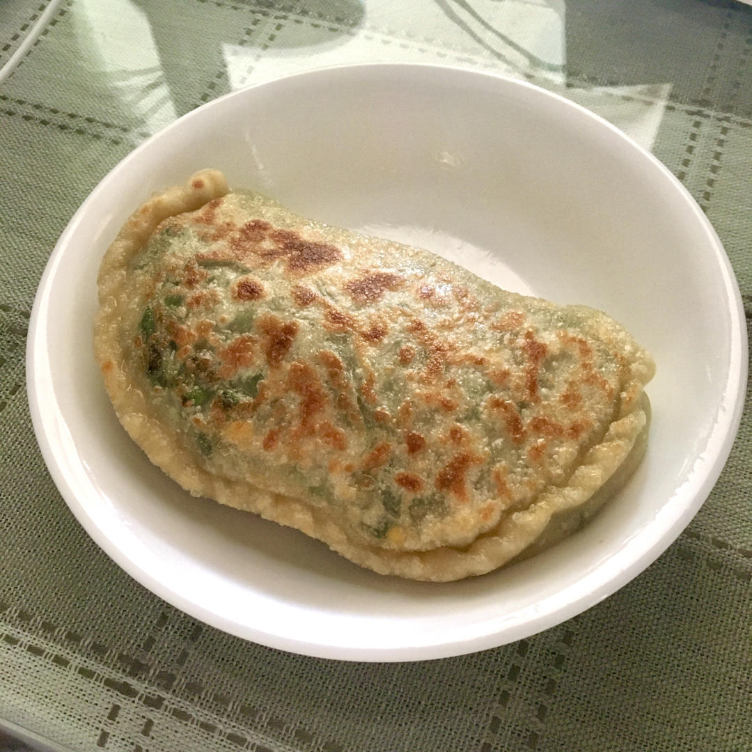 芋艿奶做的小高姐传统韭菜盒子