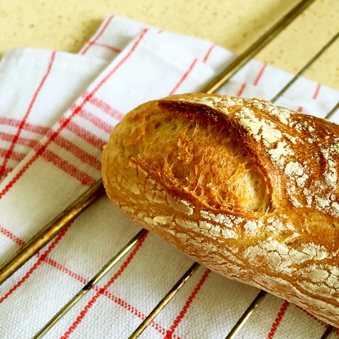 《割口发烧友的面包》—— 口感轻盈松脆的法棍（即发干酵母快手版1）