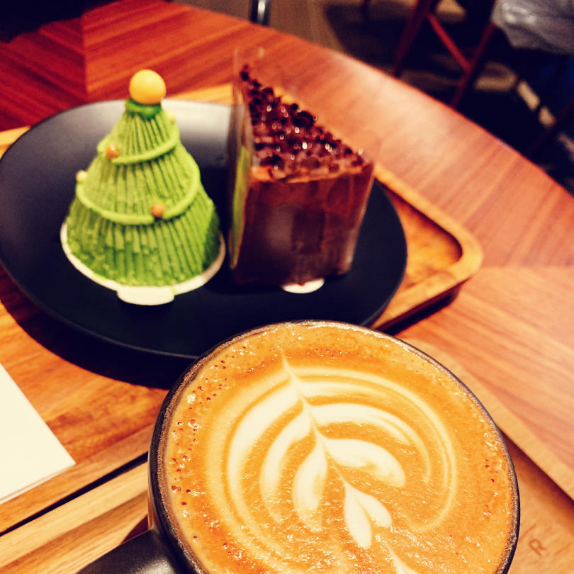 小圆脸de俊妈妈