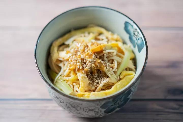 台式麻酱鸡丝面