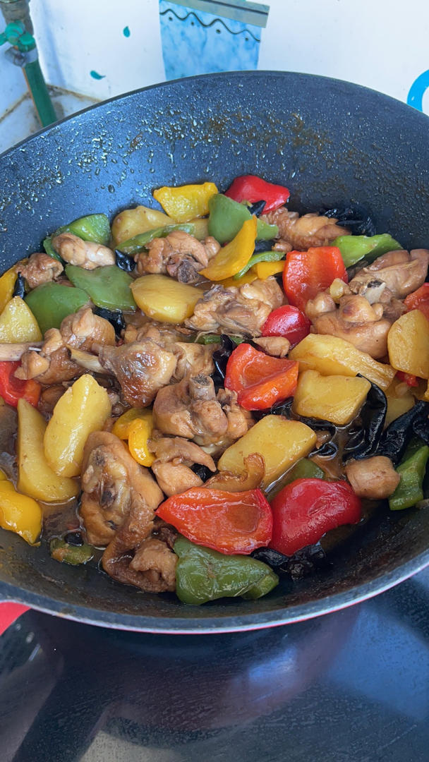 比饭店好吃很多倍的黄焖鸡