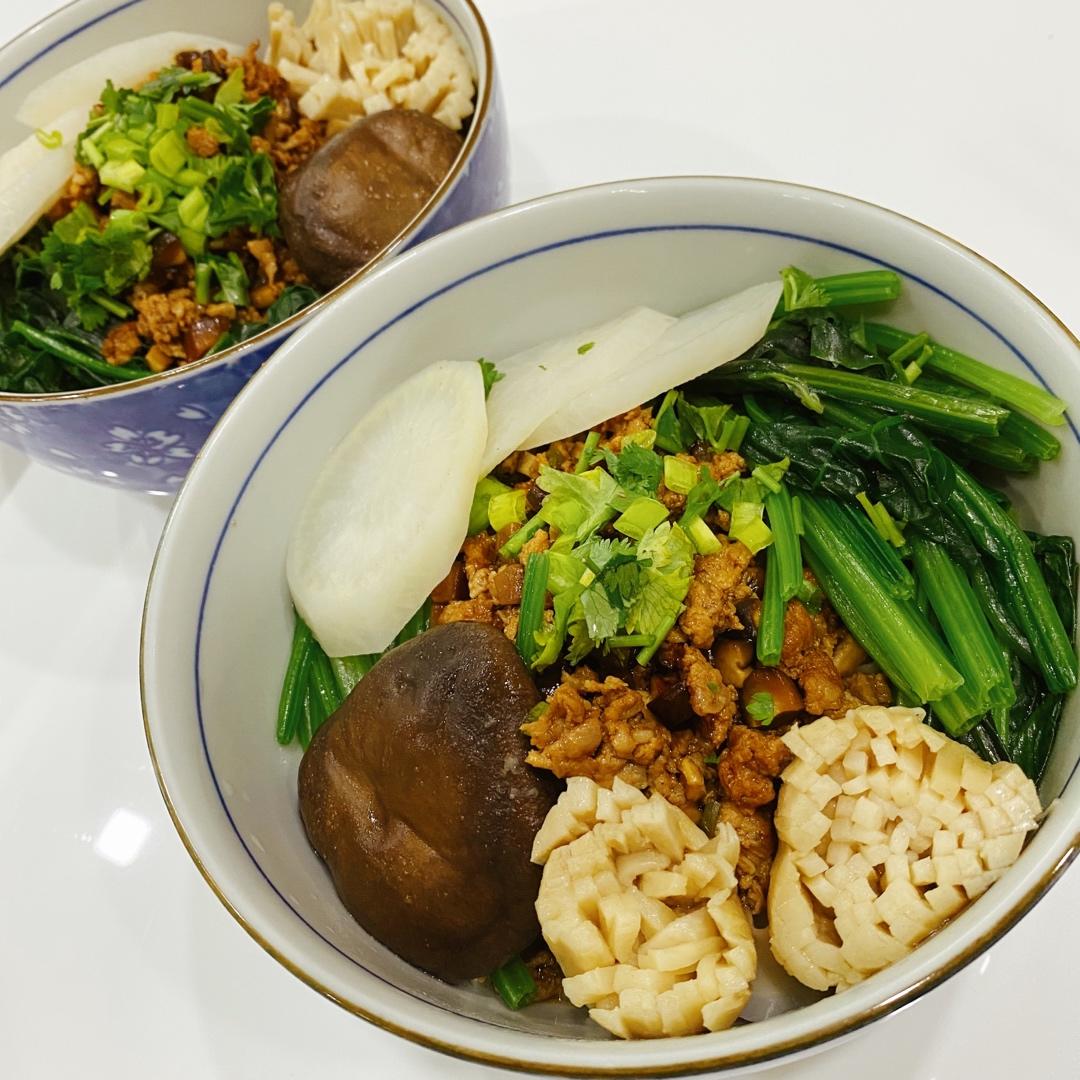 万能的香菇肉酱之香菇肉酱面