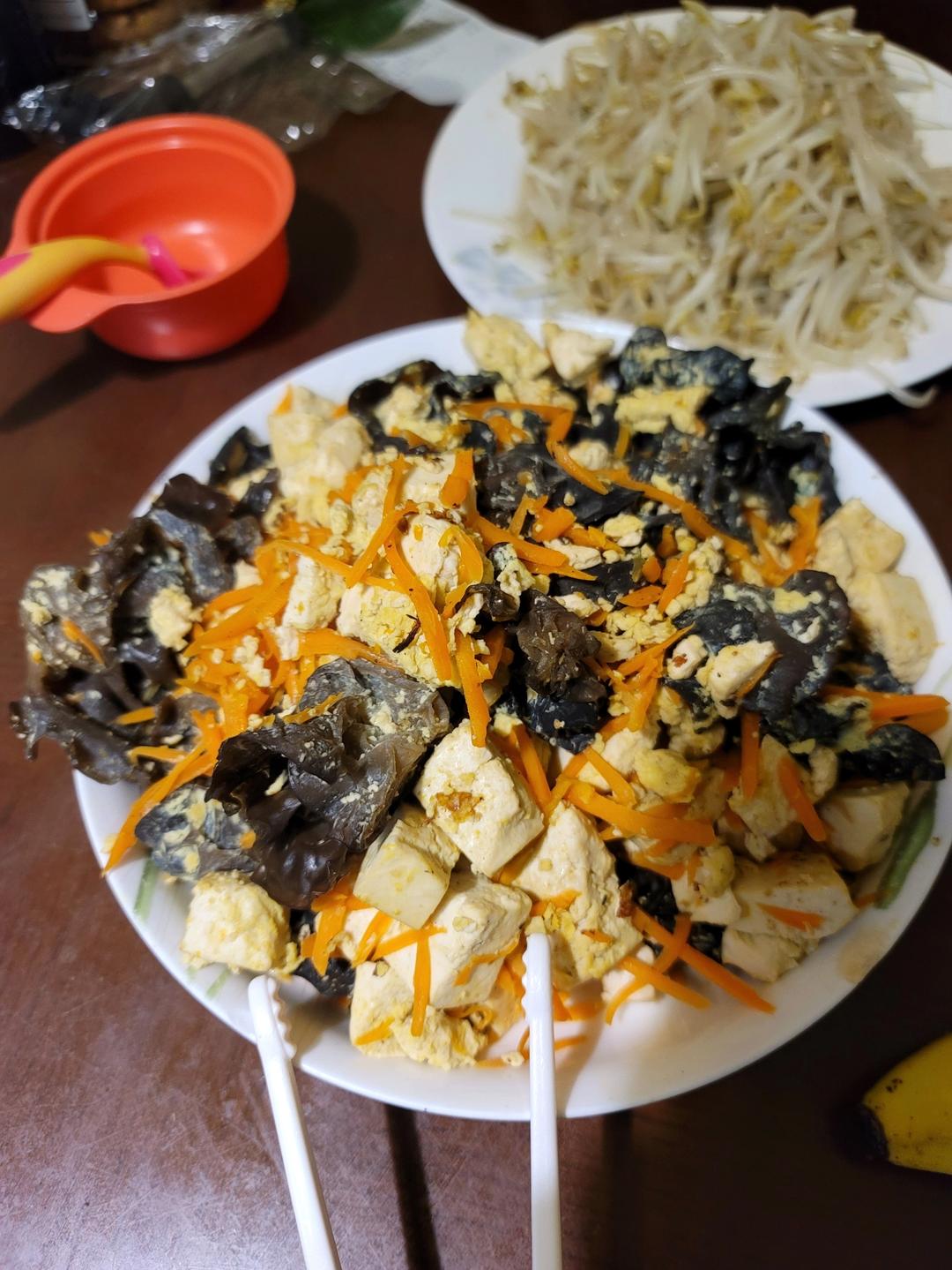 鸡蛋炒老豆腐