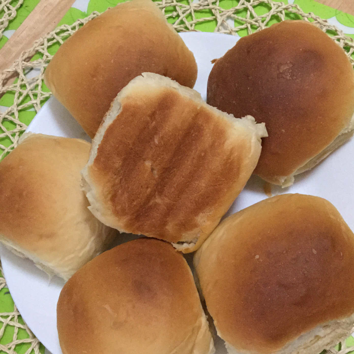 花生馅喷香小面包