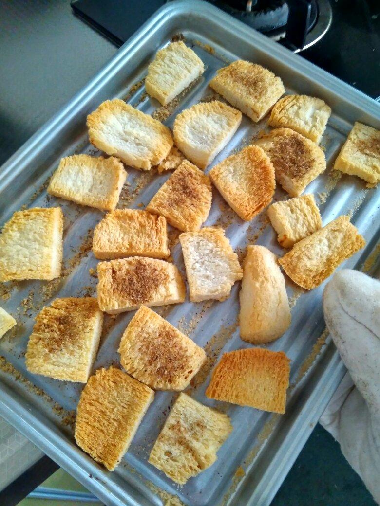 最简单的孕妇零食-烤馒头干