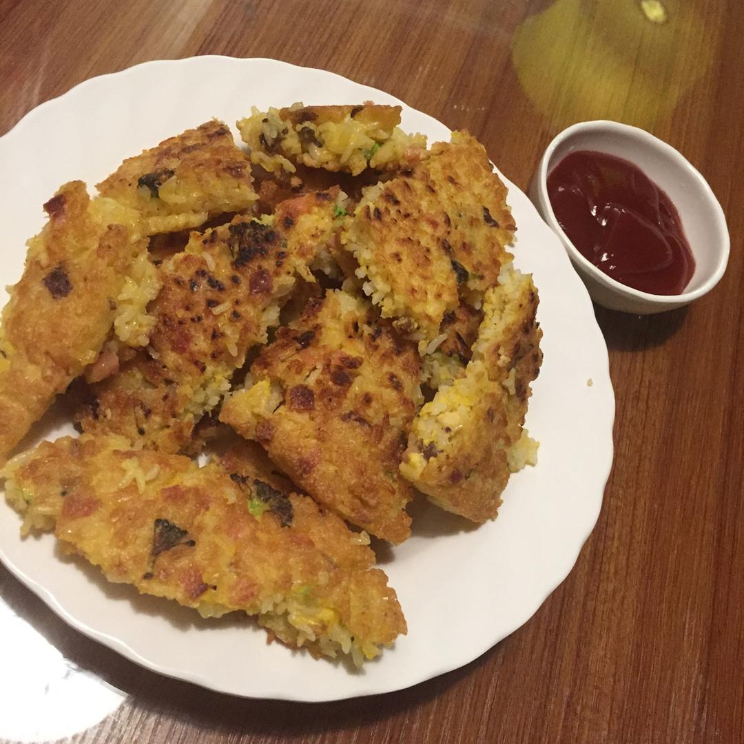 米饭鸡蛋饼