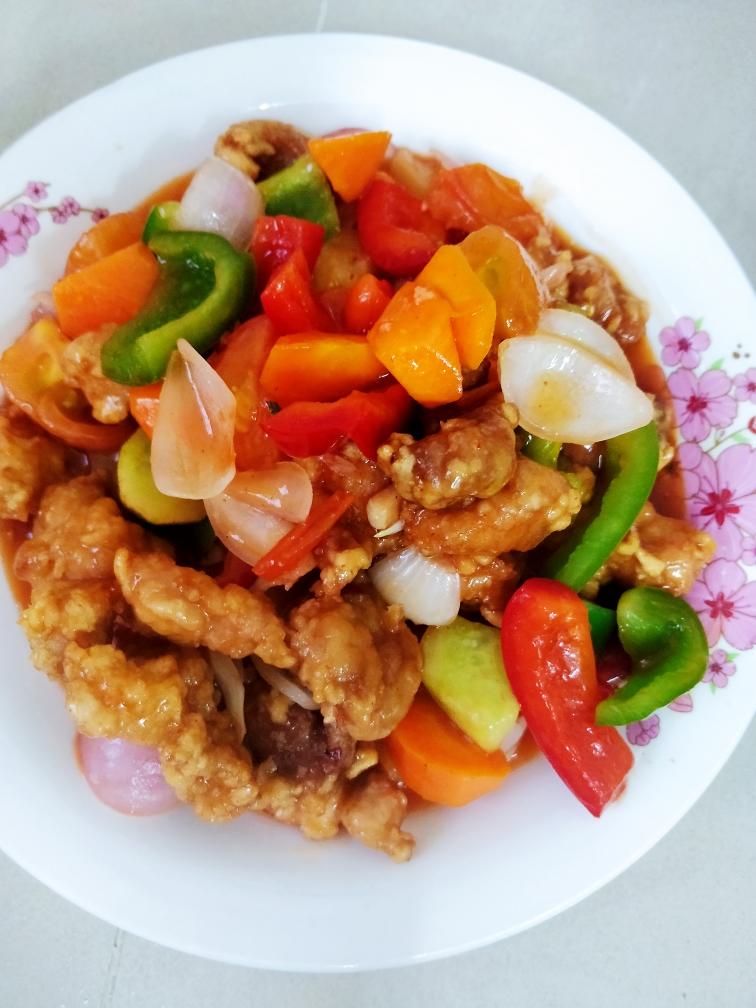 七彩咕噜肉的做法