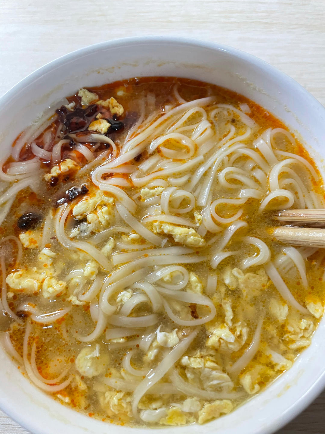 卖相不好但是超级鲜香的青椒鸡蛋汤面！