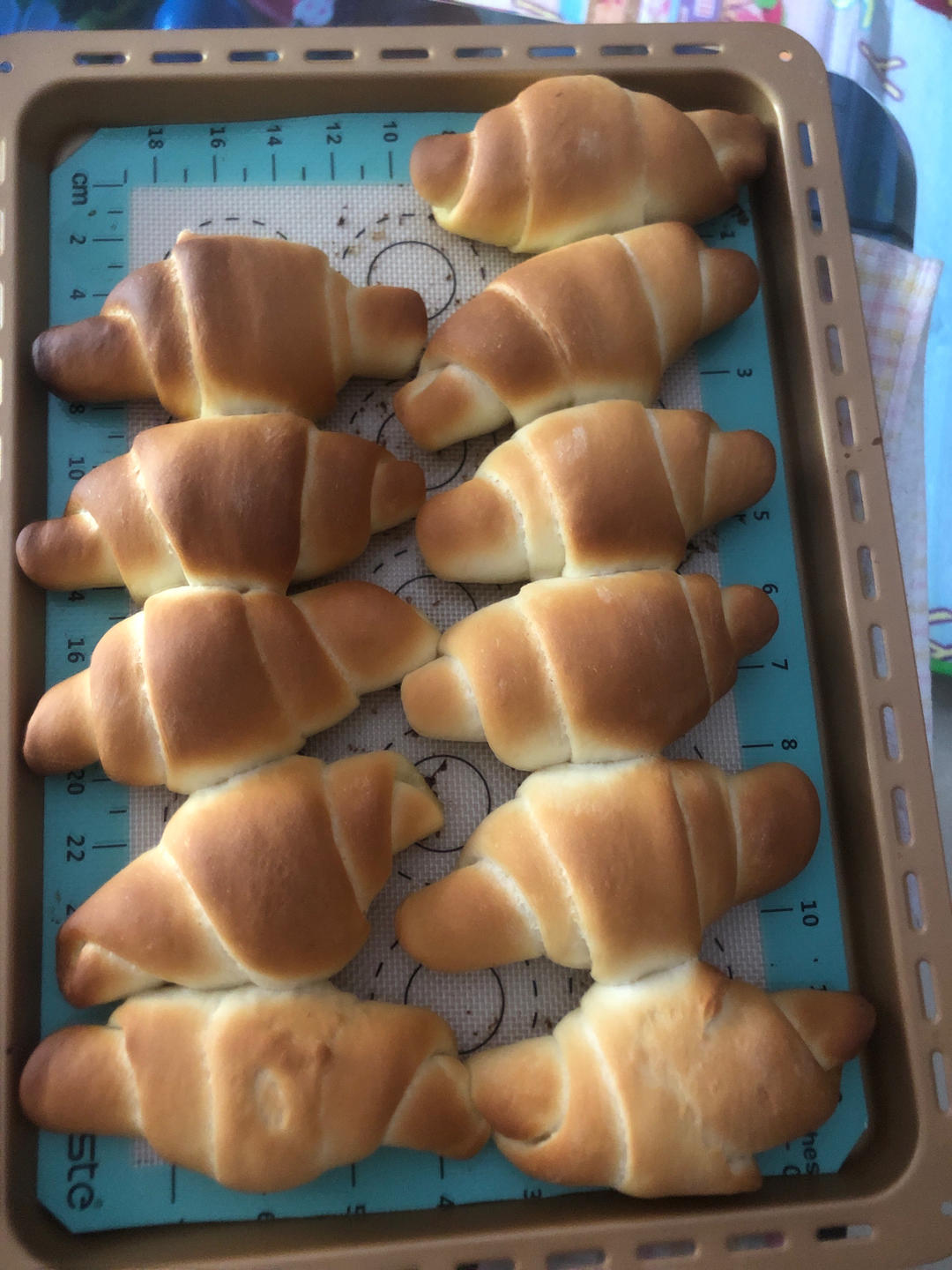 海盐牛角面包（标致！）