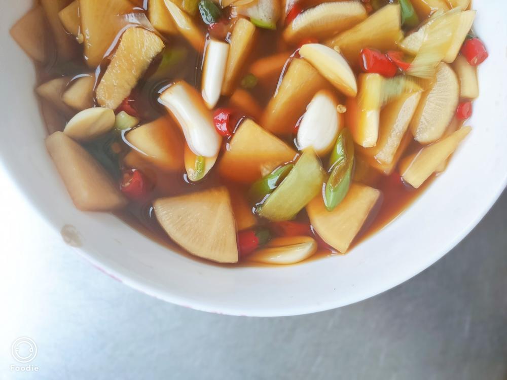 一口停不下来的泡萝卜