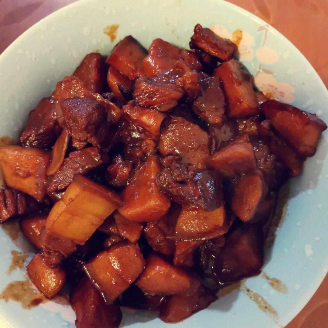 其实也不是很难的红烧肉烧蛋