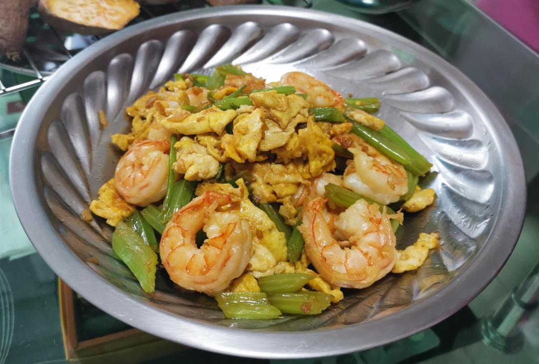 芹菜炒虾