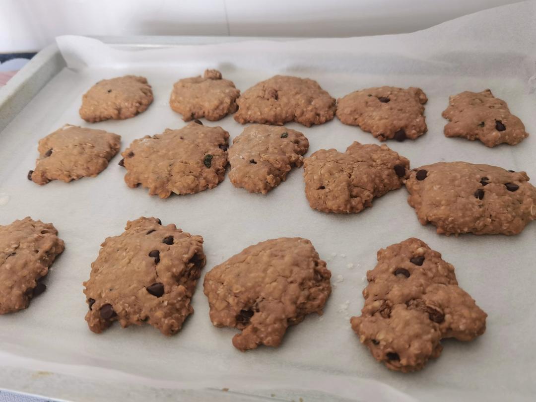 燕麦饼干，无黄油配方无需打发，保证各个酥掉渣，不干不噎不变硬