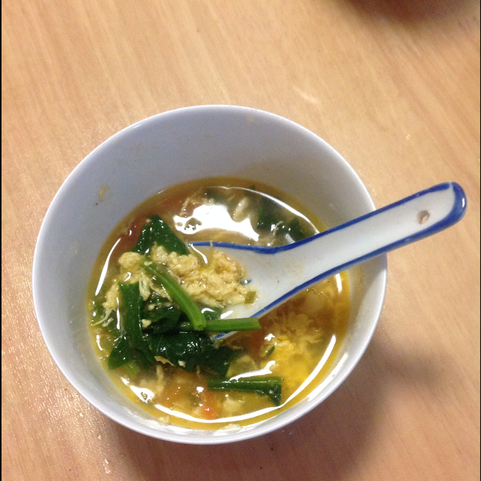 西红柿菠菜鸡蛋汤