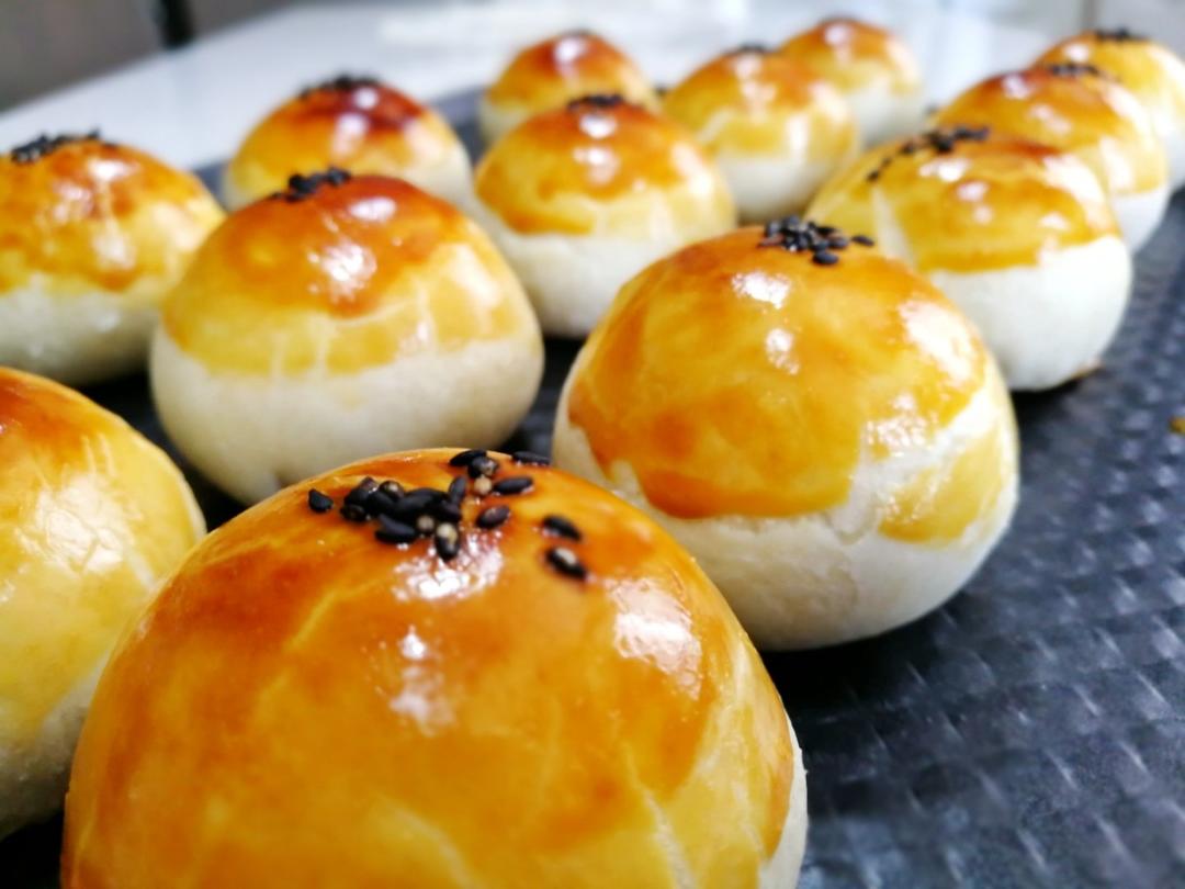 微笑~招牌蛋黄酥