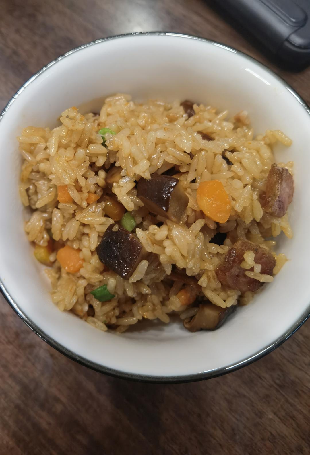 小朋友晚餐100天不重样！今日食谱：板栗腊肠焖饭