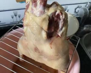 美味脆皮烤鸭（简单易学家庭小烤箱版）的做法 步骤8