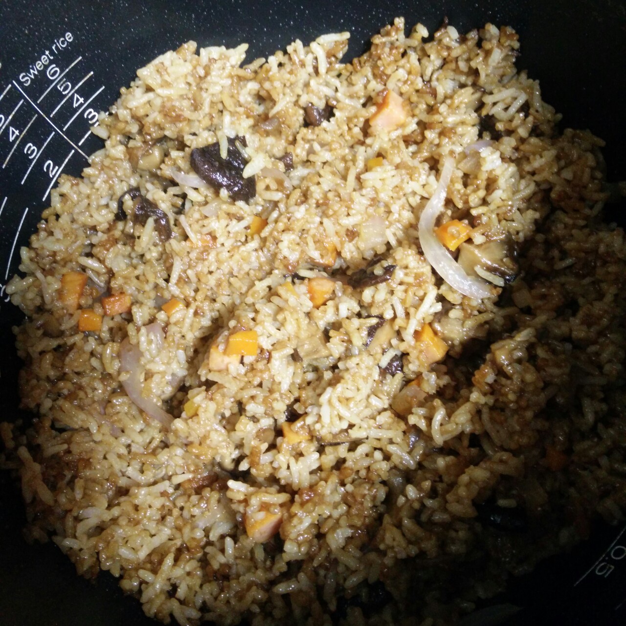 电饭锅煲仔饭