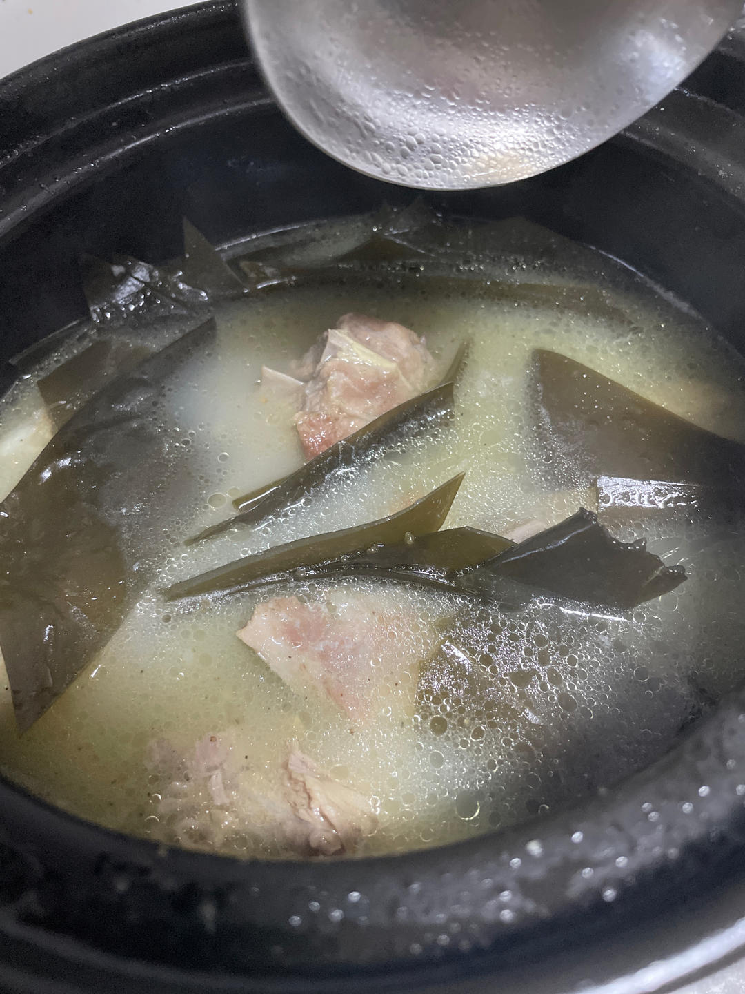 海带排骨肉汤
每日一汤养生