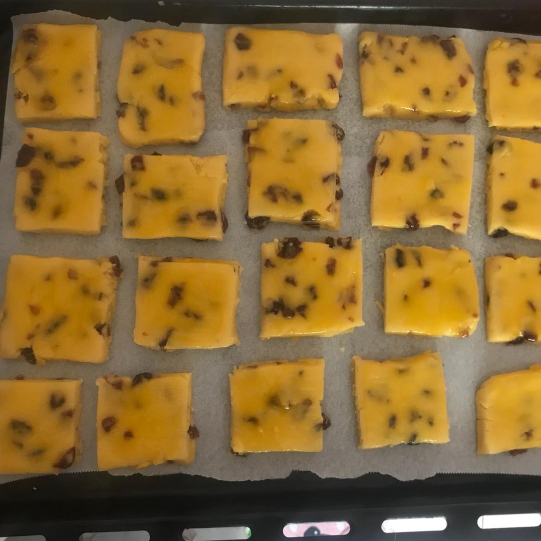 葡萄奶酥(超酥香的饼干)