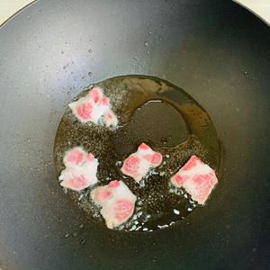 家常菜 口蘑炒肉的做法 步骤3