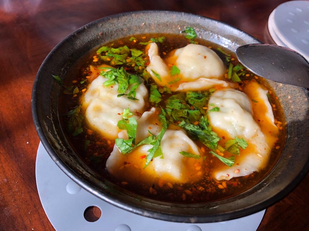 萝卜素馅酸汤水饺