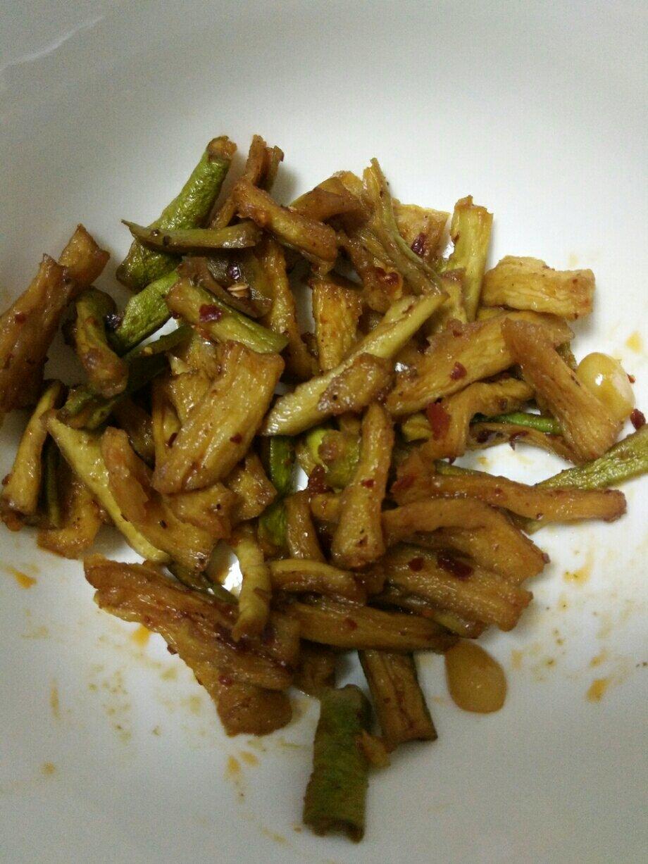 麻辣酸甜萝卜干