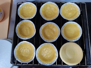 简单的港式蛋挞 皮 的做法步骤图 怎么总让起名字呀 下厨房 简单的港式蛋挞 皮 的做法步骤图 怎么总让起名字呀 下厨房