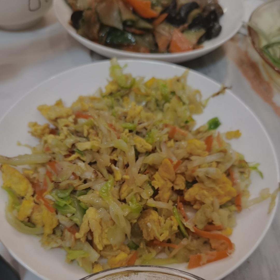 包菜丝炒蛋