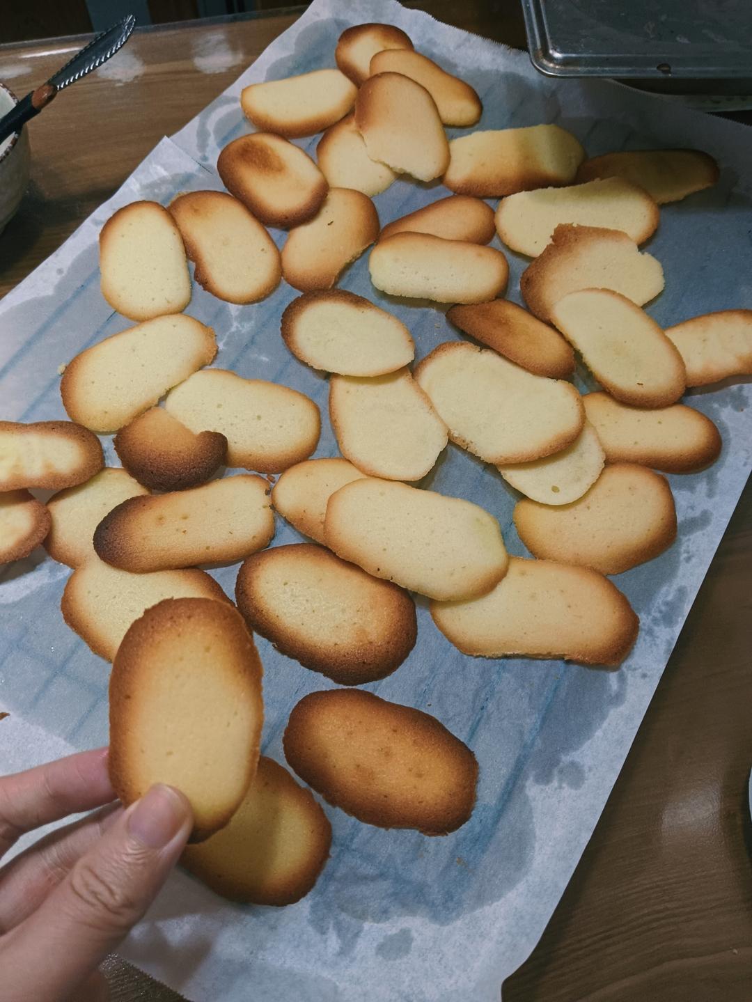 消耗蛋白❗️一次解锁三种口味👉猫舌饼干❗️