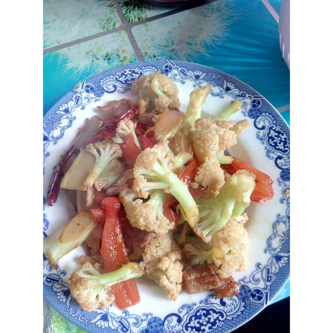 老丁的私房菜-干锅花菜