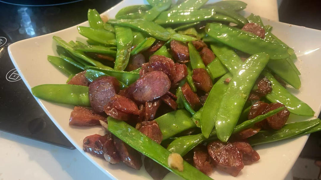 荷兰豆炒腊肠